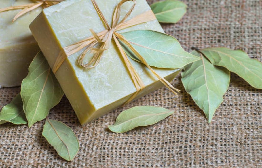 أضرار المناديل المعطرة وأهم بدائلها